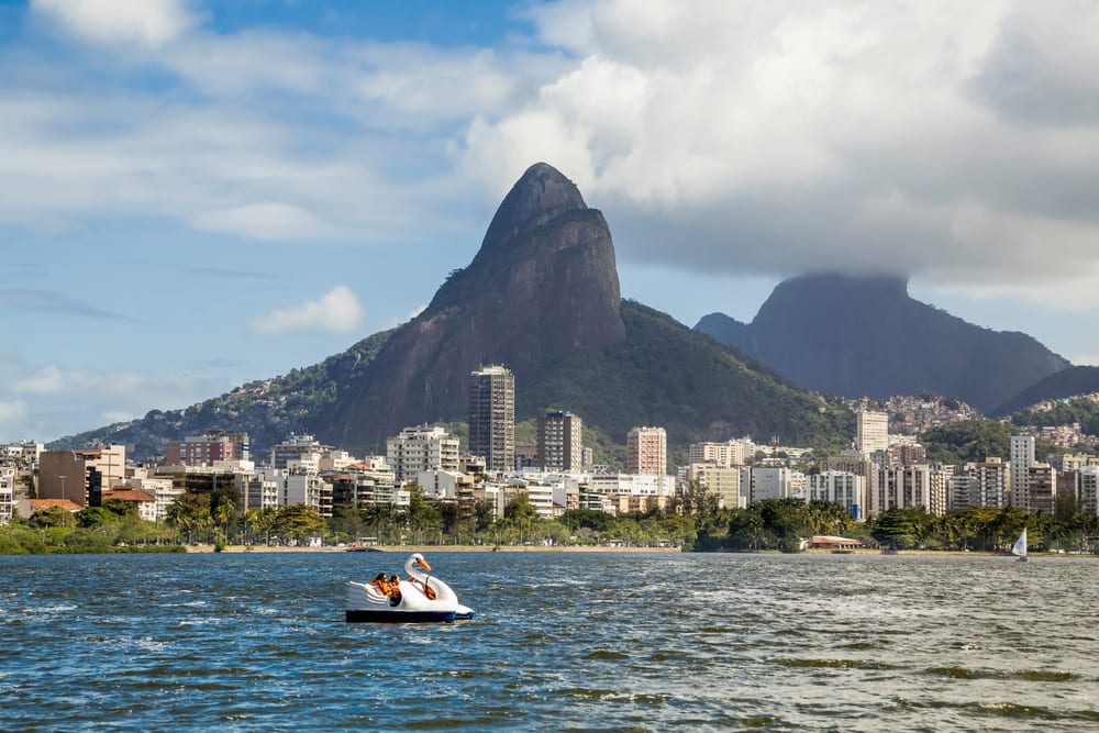 Pedalinho na Lagoa Rodrigo de Freitas: Um Passeio Imperdível