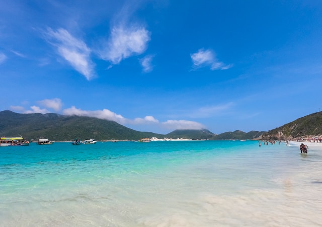 Encantos de Arraial do Cabo: 10 Praias Incríveis para Visitar